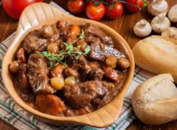 Cara Tepat Memasak Beef Bourguignon Agar Daging Empuk
