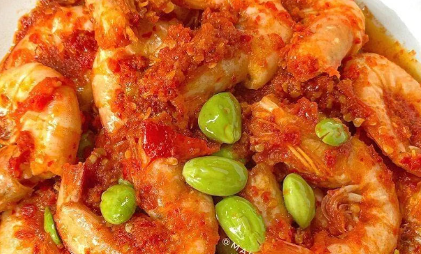 Tips Masak Udang Balado agar Pedasnya Lebih Nikmat