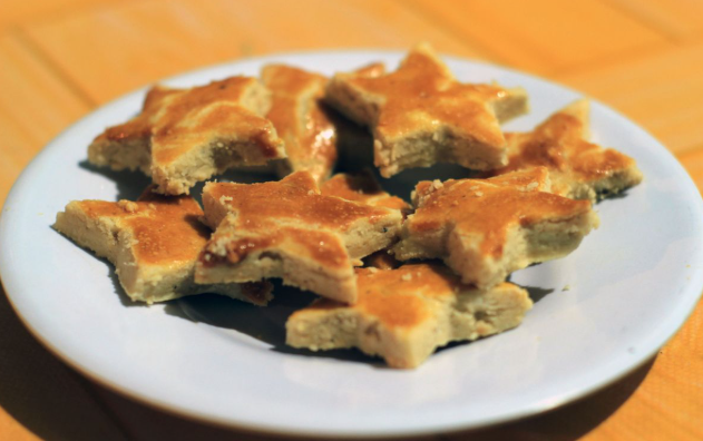 Tips Masak Kue Kacang Imlek yang Renyah dan Gurih